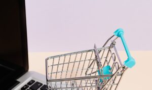 Meet the AI Shopper: How Artificial Intelligence Is Replacing Your Cart
